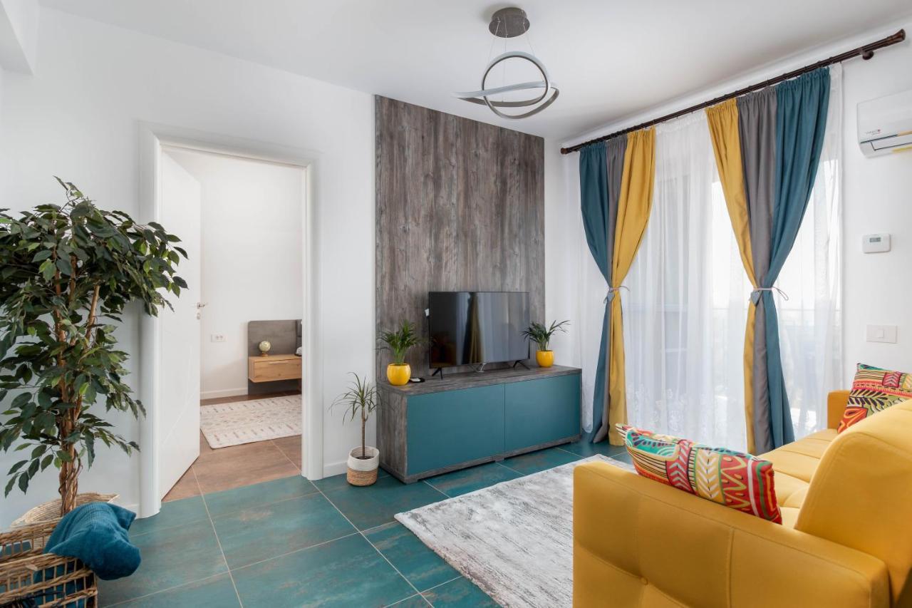 Talida'S Apartment Colorful And Brightnes Oradea Eksteriør billede